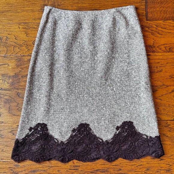 Victoria’s Secret Body By Victoria Twill Skirt with Lace - Size 2 - Picture 6 of 6